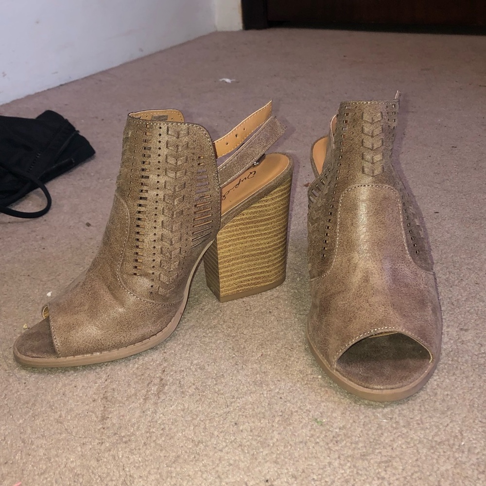 Shoes